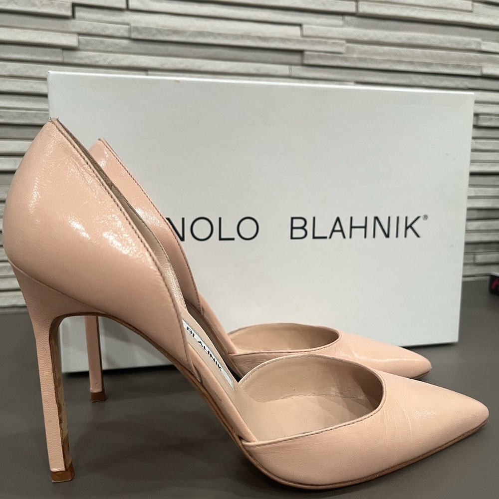 Manolo Blanik Taylor Dorsay Nude size 6